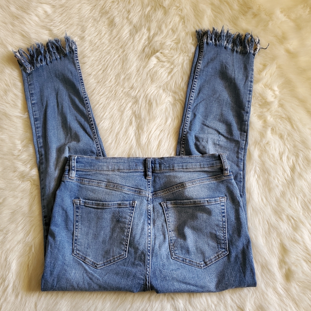 Free People Great Heights Frayed Hem Distressed Skinny Jeans Size 30 - Picture 8 of 16